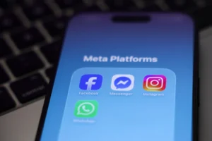 Justiça manda Meta derrubar posts sobre demissões por voto